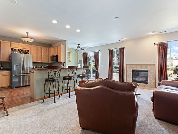 4th image of 5122 Freeport Dr #5122