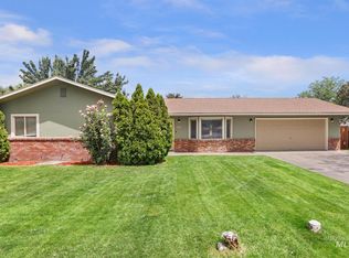 2557 9th Ave E, Twin Falls, ID 83301