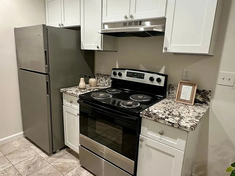 3205 Midway Dr — Photo 1