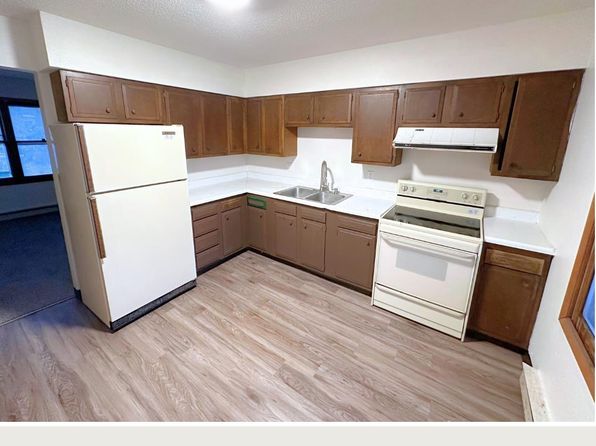 101 Sparta St, Marathon, IA 50565