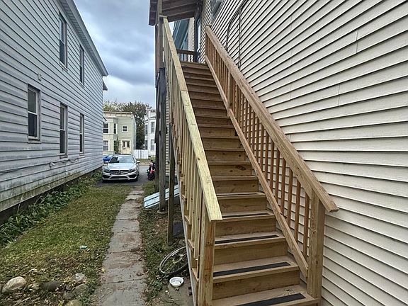 5th image of 130 6th Avenue