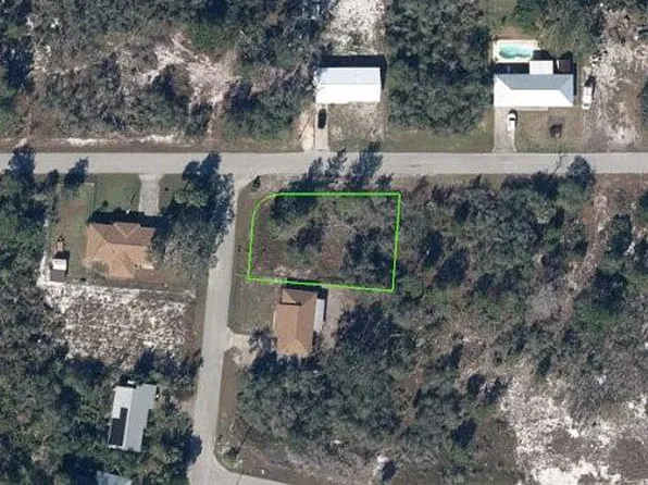 100 Bowie Ave, Lake Placid, FL 33852