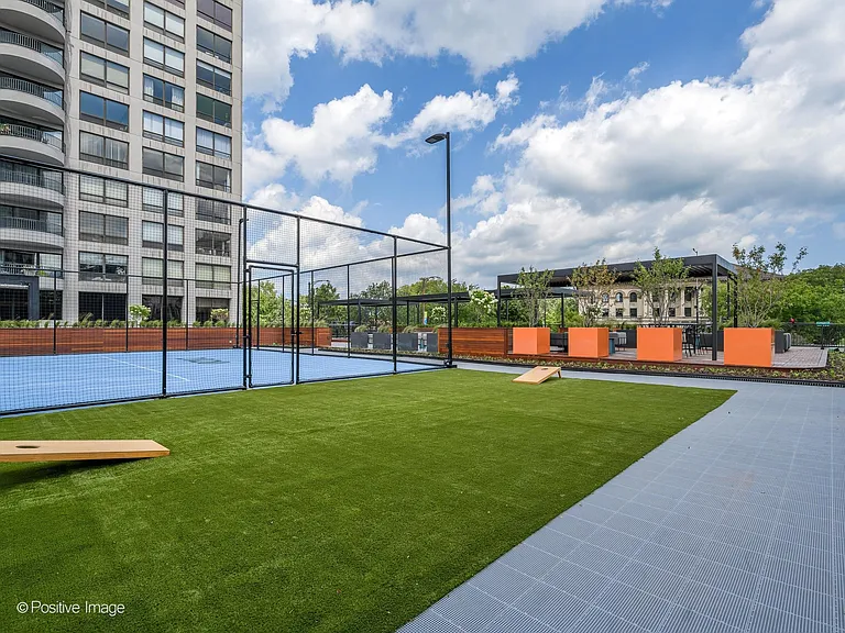 2020 N Lincoln Park W #32K — Photo 14