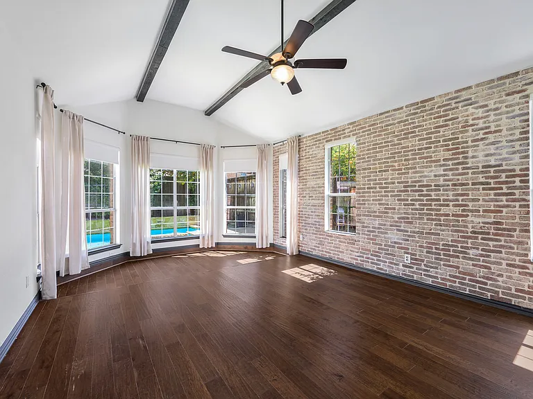 5170 Mohegan Ln — Photo 22
