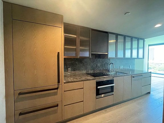 4th image of 1000 Auahi St #505