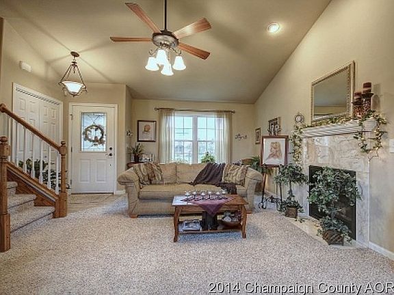 3rd image of 4004 Appletree Dr