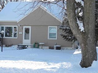 1134 Blaine Ave, Janesville, WI 53545