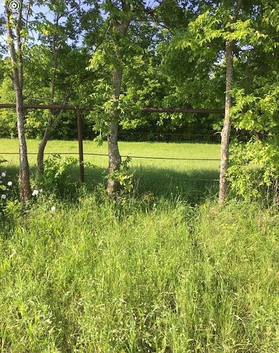 2nd image of 5929 White Settlement Rd