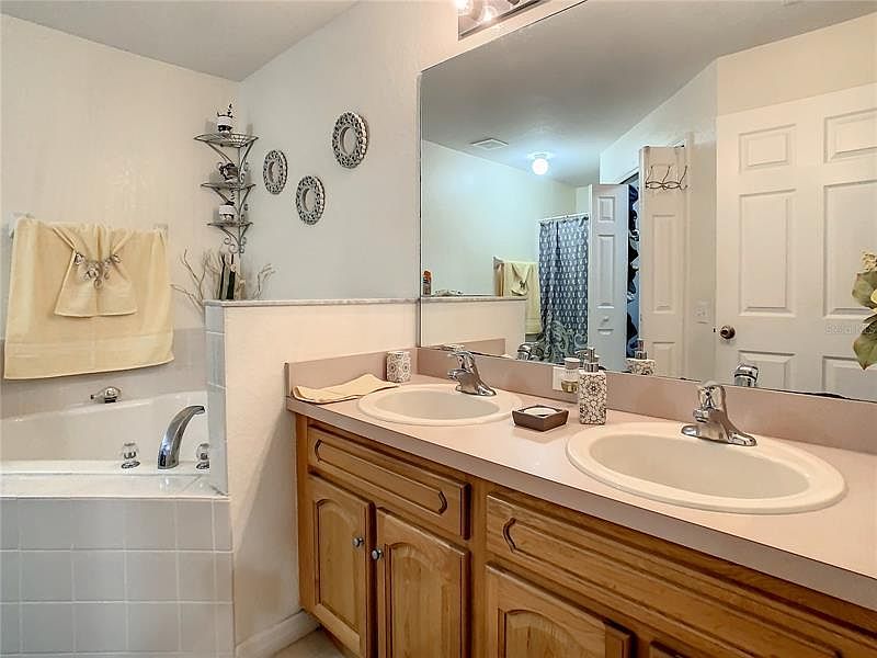 1st image of 809 Blanc Ct