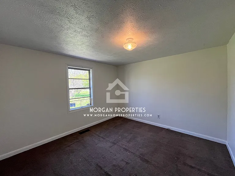 2418 W 18th St — Photo 5