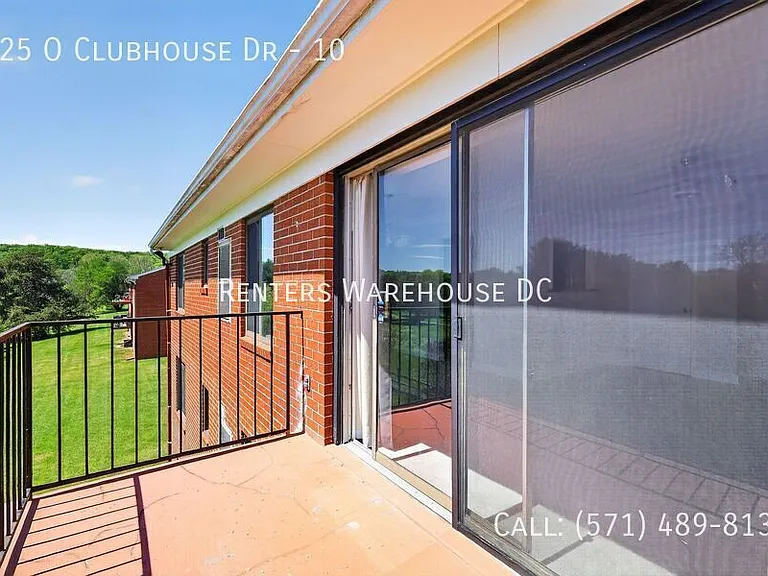 125 O'Clubhouse Dr #10 — Photo 13