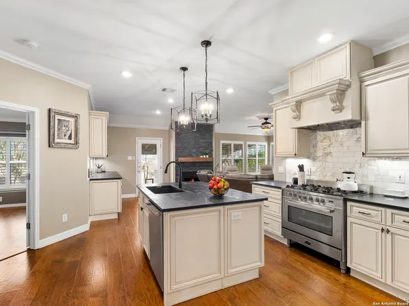 833 WINDHURST, San Antonio, TX 78258