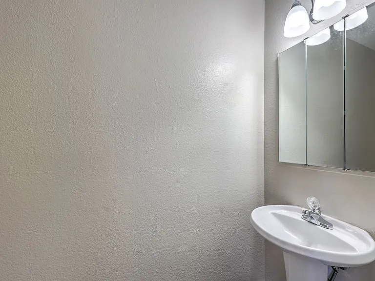 343 Greenbriar Townhouse Way — Photo 8