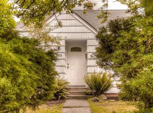 302 Fir St NE, Olympia, WA 98506