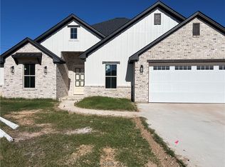 3901 Brownway Ct, College Station, TX 77845