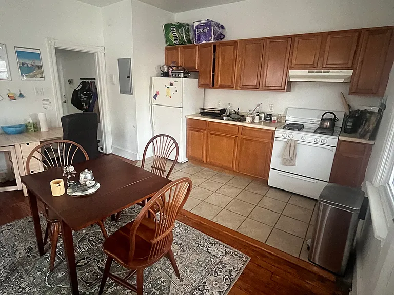 115 S 44th St #2F — Photo 2