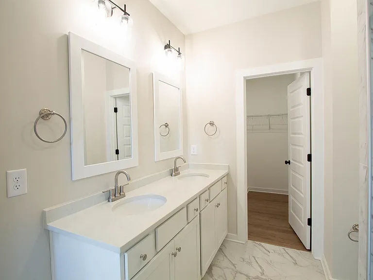 1188 Windsor Dr — Photo 11