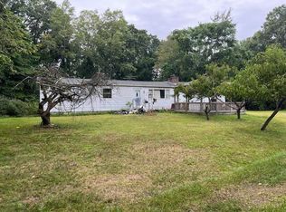 28624 10th Ave, Gobles, MI 49055