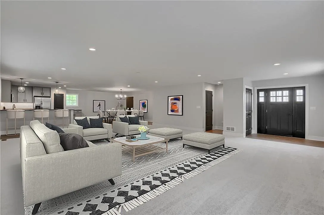 3 bed, 2.0 bath, 2400 sqft, $2,850 — Photo 4