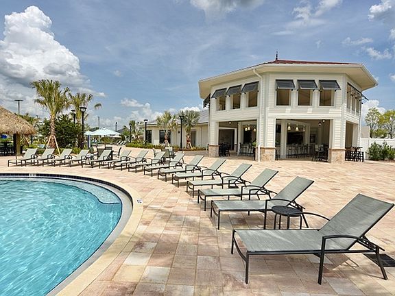 3rd image of 4700 Sleepy Hollow Dr