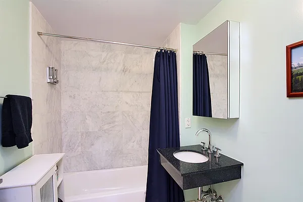 Sold by Corcoran | media 29