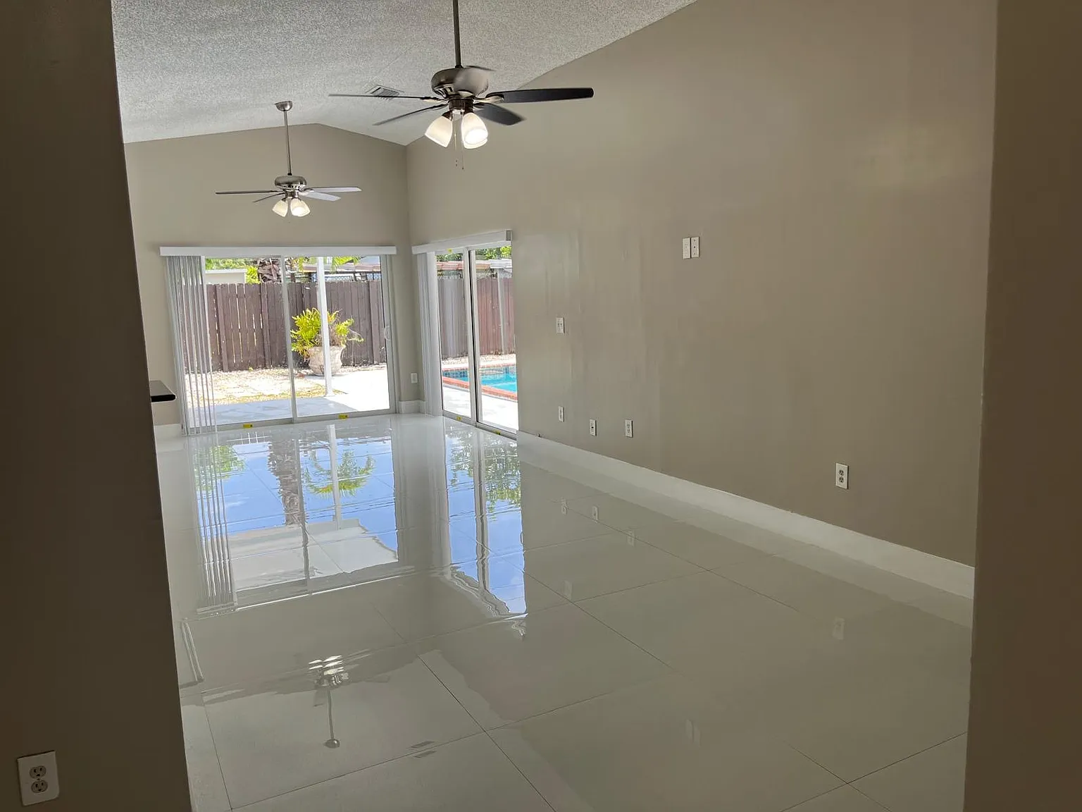 4 bed, 1430 sqft, $3,700 — Photo 4
