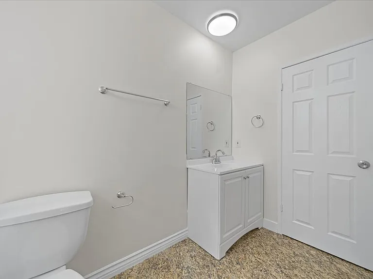 11661 Erwin St #19 — Photo 9