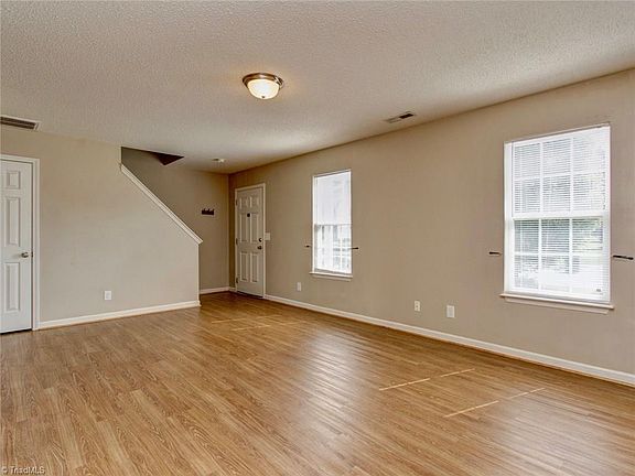 3rd image of 4903 Mystic Oak Dr