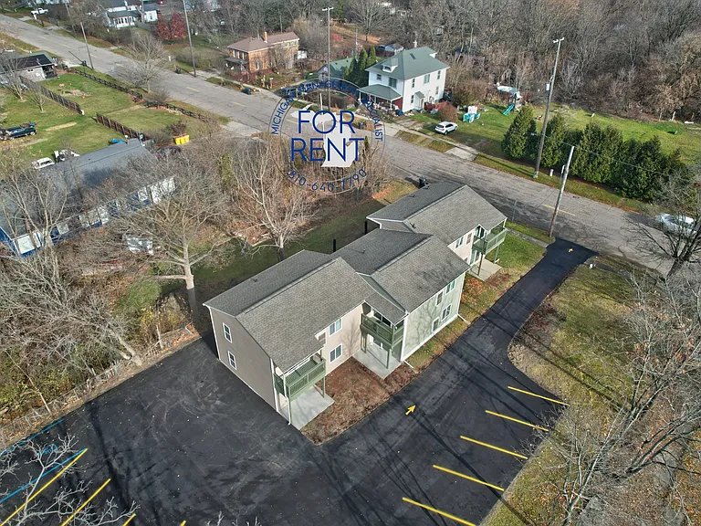 816 Asylum St — Photo 22