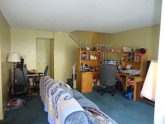 5th image of 2861 E Jackson Ave Unit B