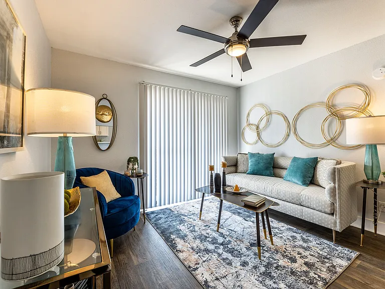 The Griffin Apartments — Photo 3