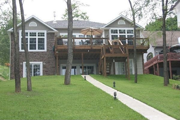 1st image of 773 Valleywood Heights Dr