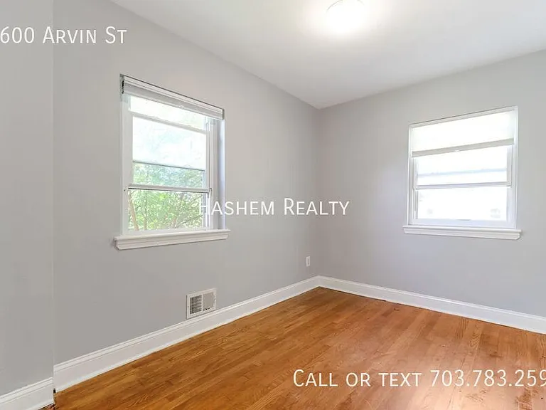 2600 Arvin St — Photo 6