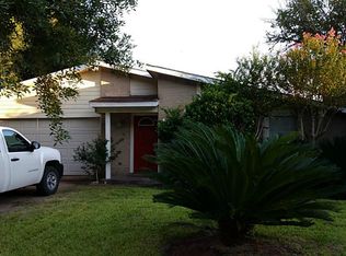 15427 Sierra Valle Cir, Houston, TX 77083