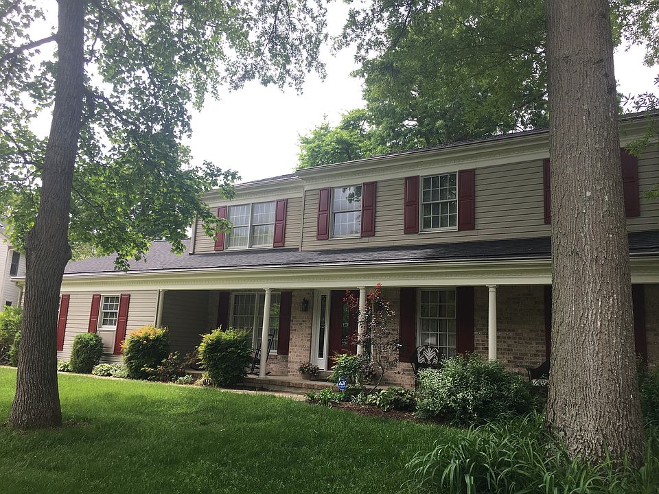 2nd image of 132 Burning Tree Rd
