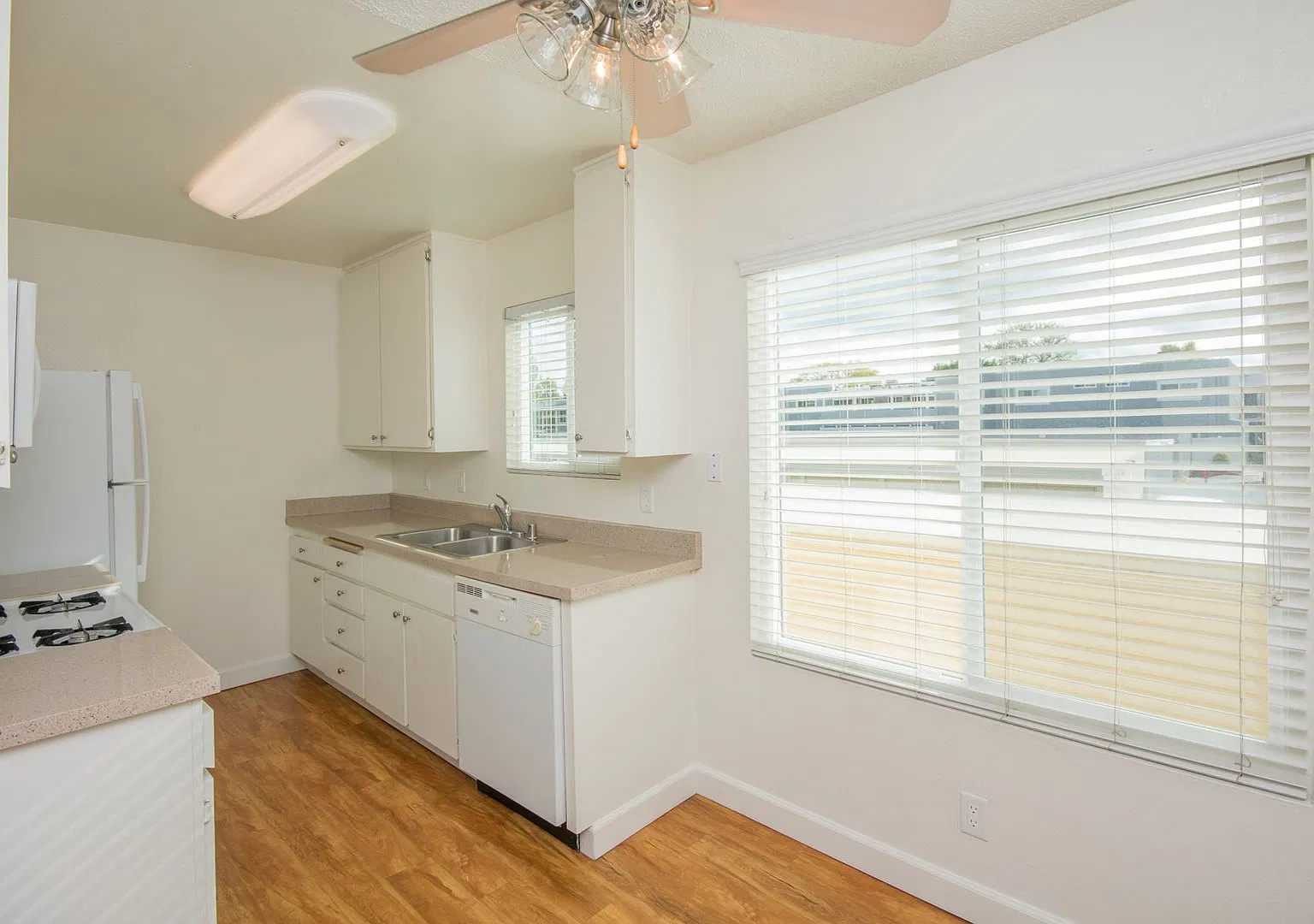 Villas de Laura Apts — Photo 3
