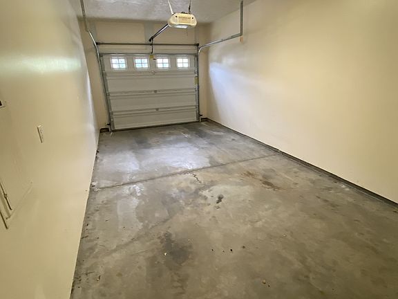 4th image of 28 Holler Rd Unit 13
