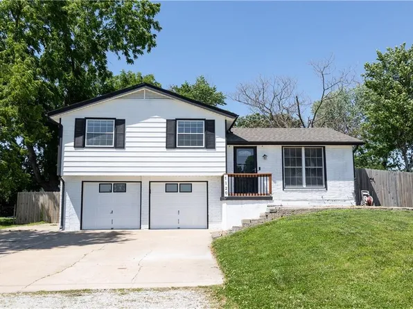 7120 NE 50th St, Kansas City, MO 64119