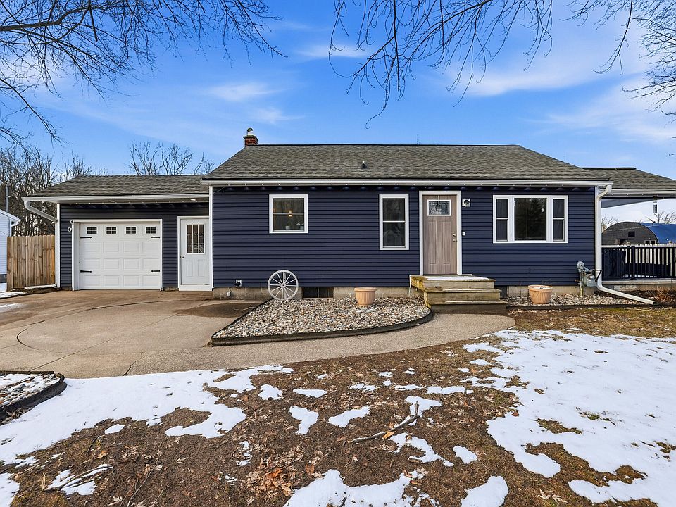 1st image of 3381 Monroe Rd