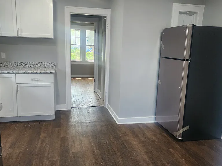 627 S Rose St #1 — Photo 6