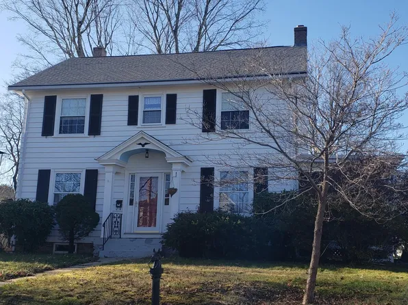 52 Newell Ave, Southbridge, MA 01550