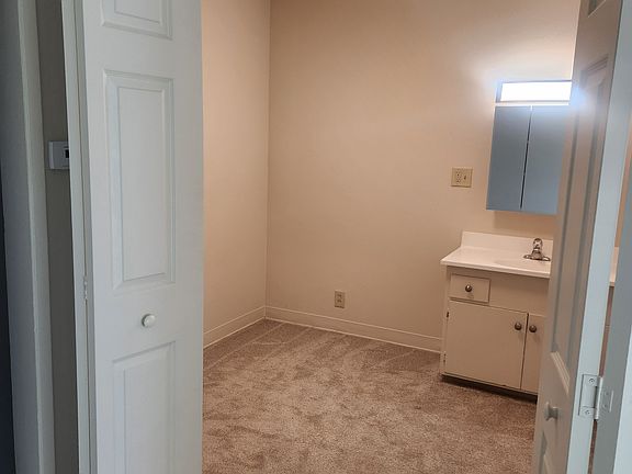 3rd image of 2252 Angela Ct APT 7