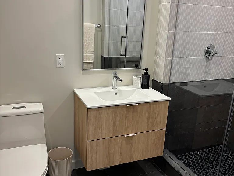 24 8th St #2C — Photo 11