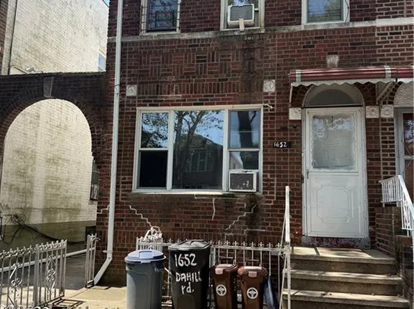 1652 Dahill Rd, Brooklyn, NY 11223