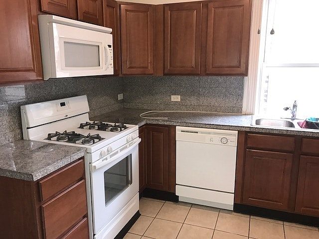 1st image of 2141 W Belmont Ave #2
