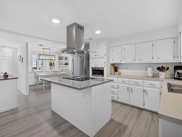 7640 SE Shenandoah Dr — Photo 12