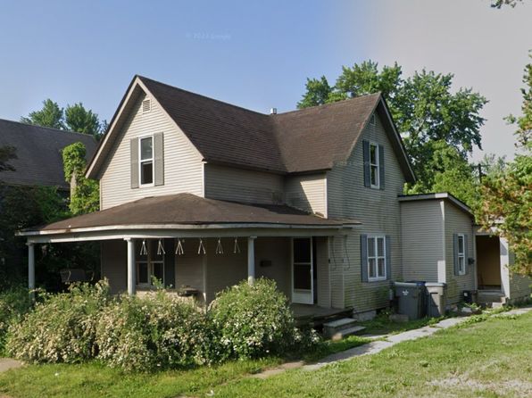 907 S Main St