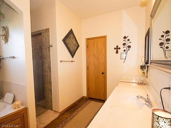 Walk in shower 