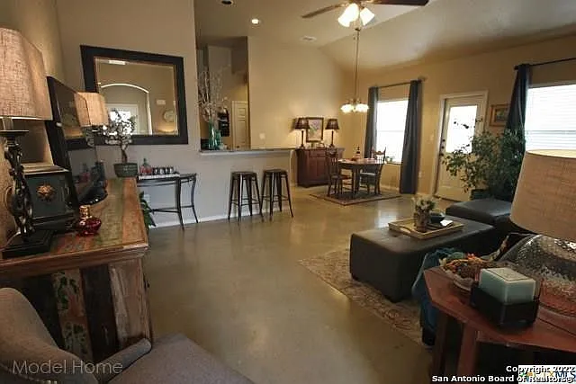 2546-2548 Pahmeyer Rd — Photo 6