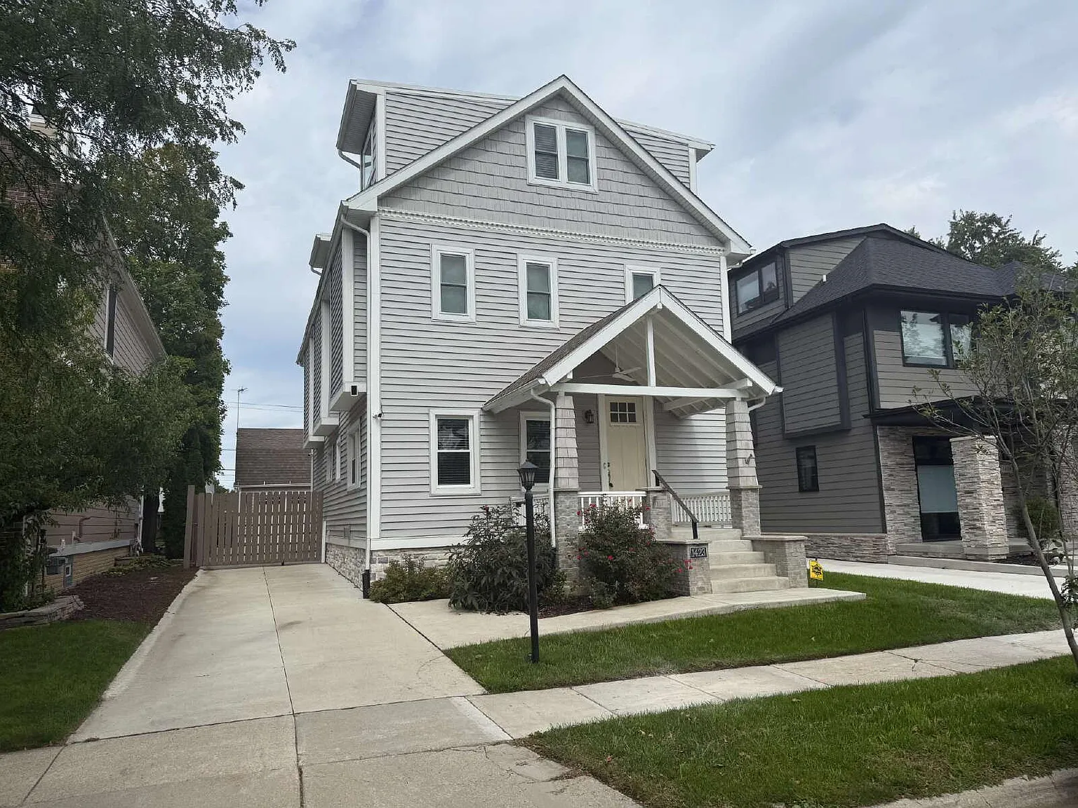 4 bed, 5.0 bath, 2146 sqft, $5,300 — Photo 1